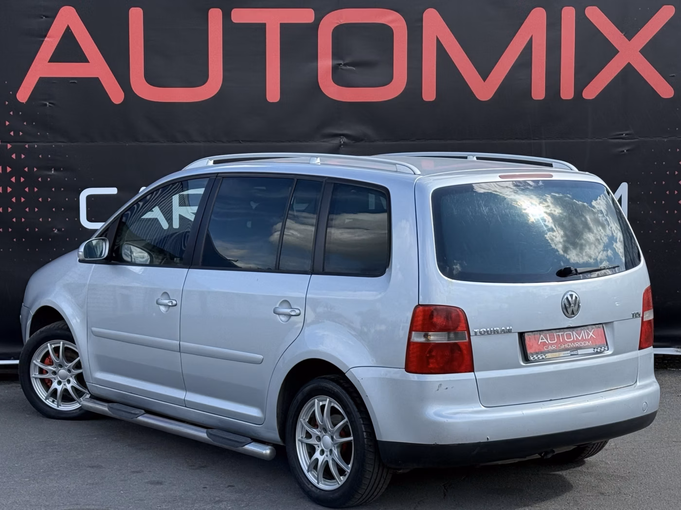 Volkswagen Touran фото 4
