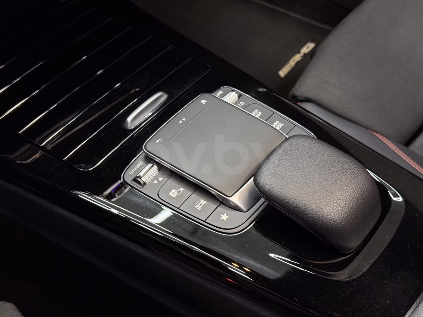 Mercedes-Benz CLA фото 17