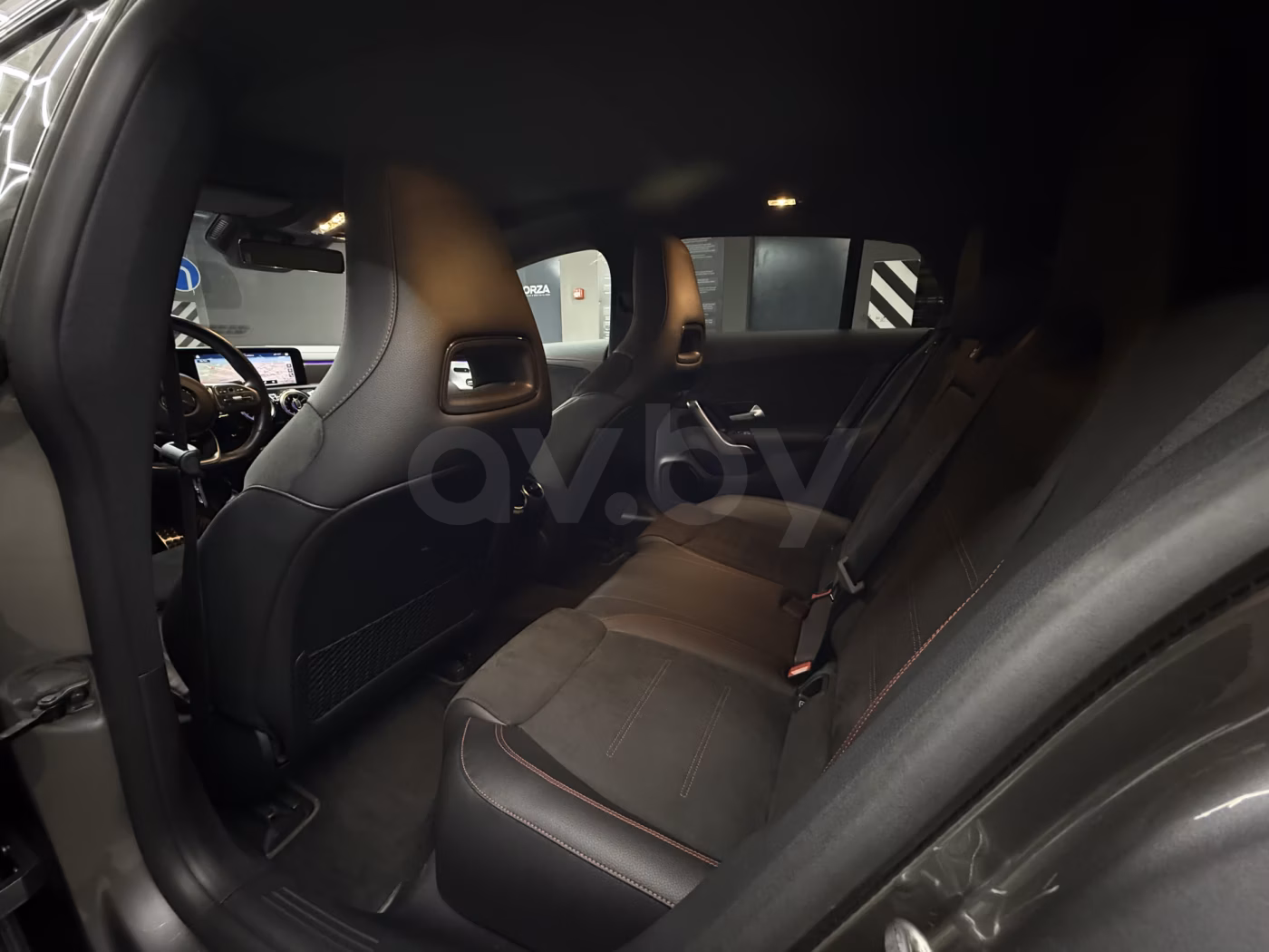 Mercedes-Benz CLA фото 23