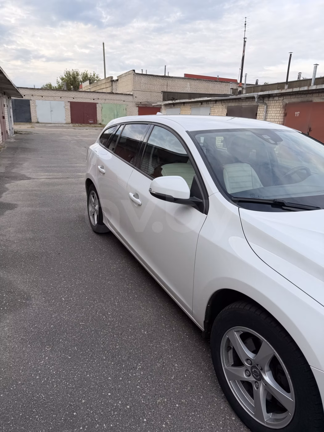 Volvo V60 фото 2