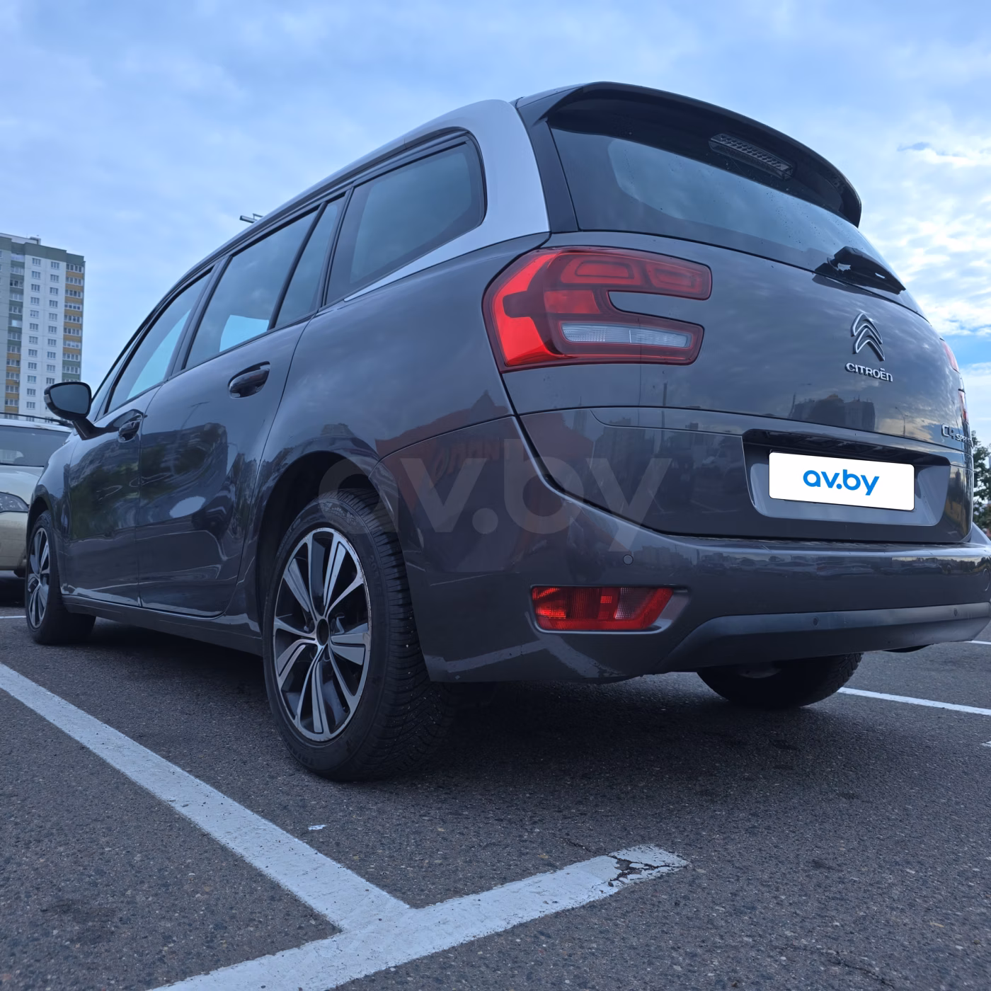 Citroen C4 Grand Spacetourer фото 10
