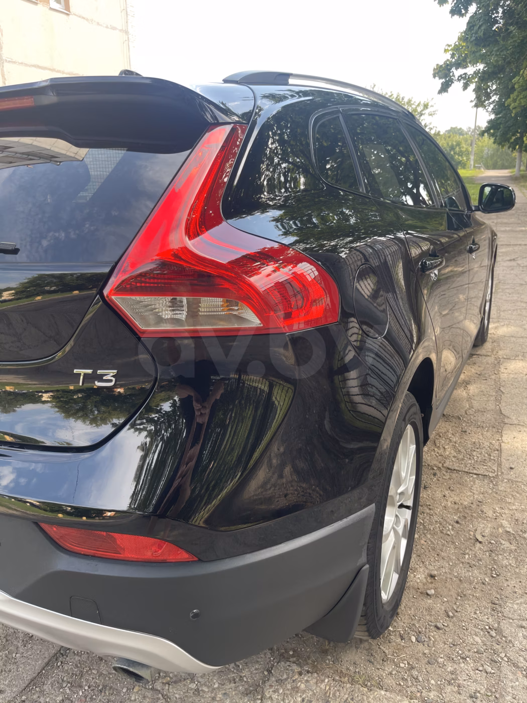 Volvo V40 Cross Country фото 9