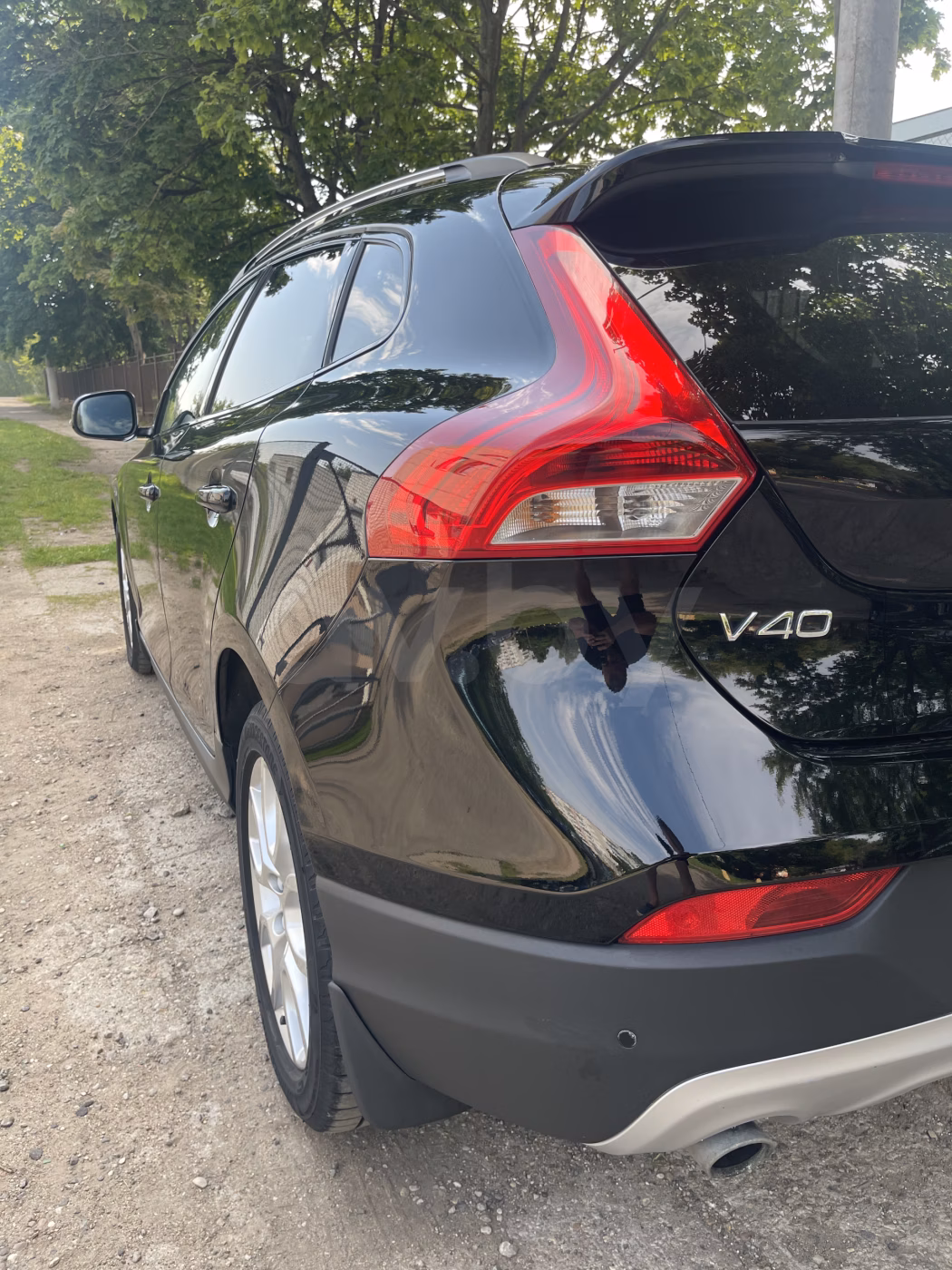 Volvo V40 Cross Country фото 10