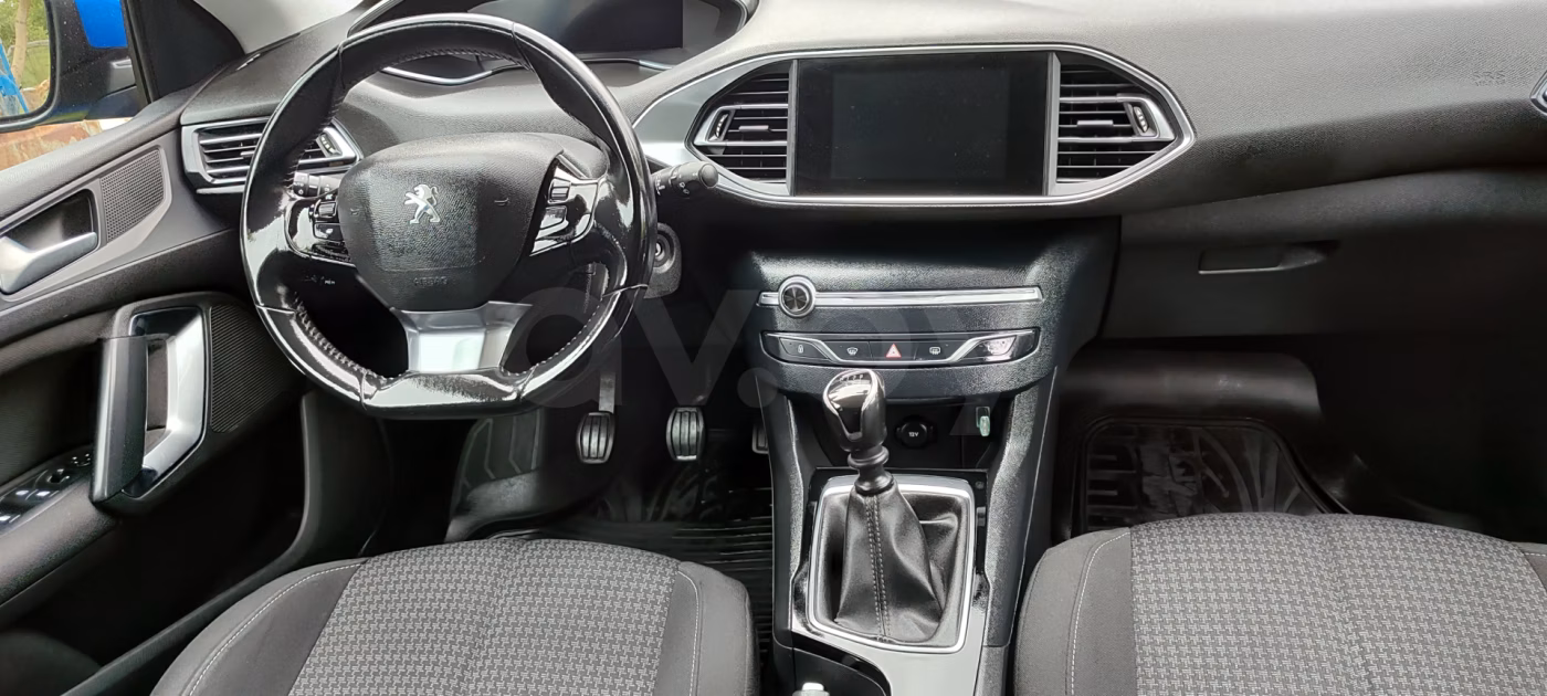 Peugeot 308 фото 12
