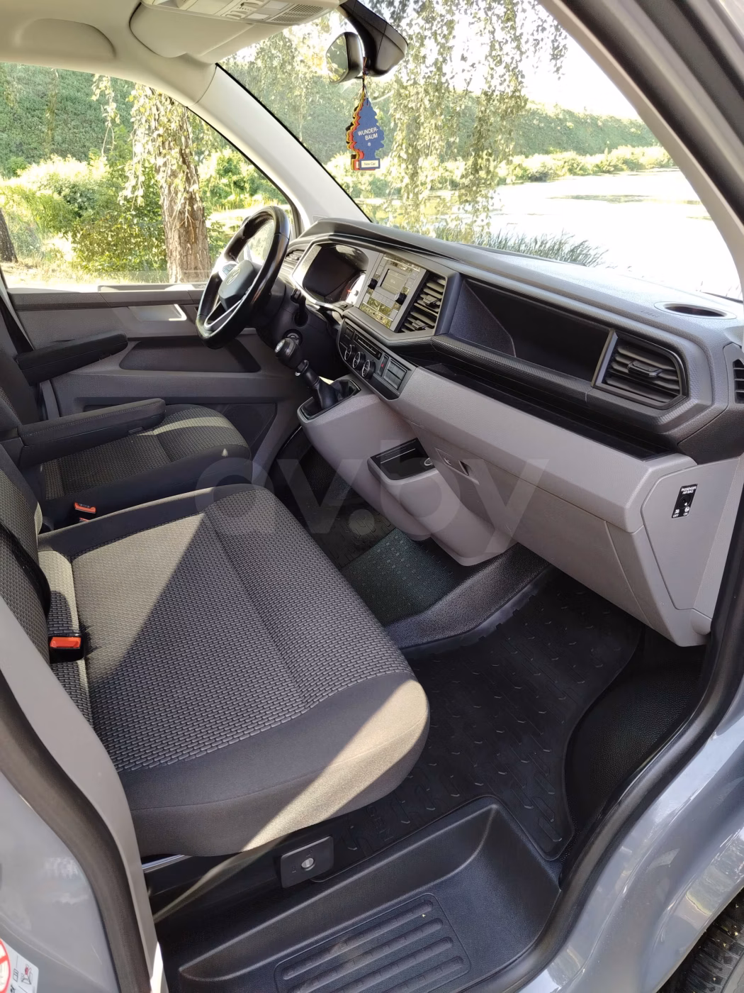 Volkswagen Caravelle фото 23