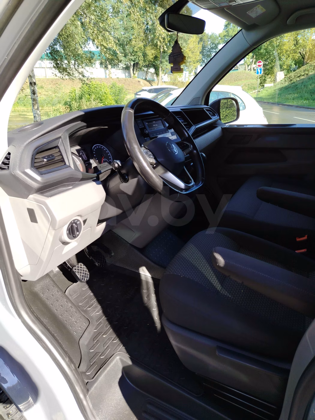 Volkswagen Caravelle фото 21