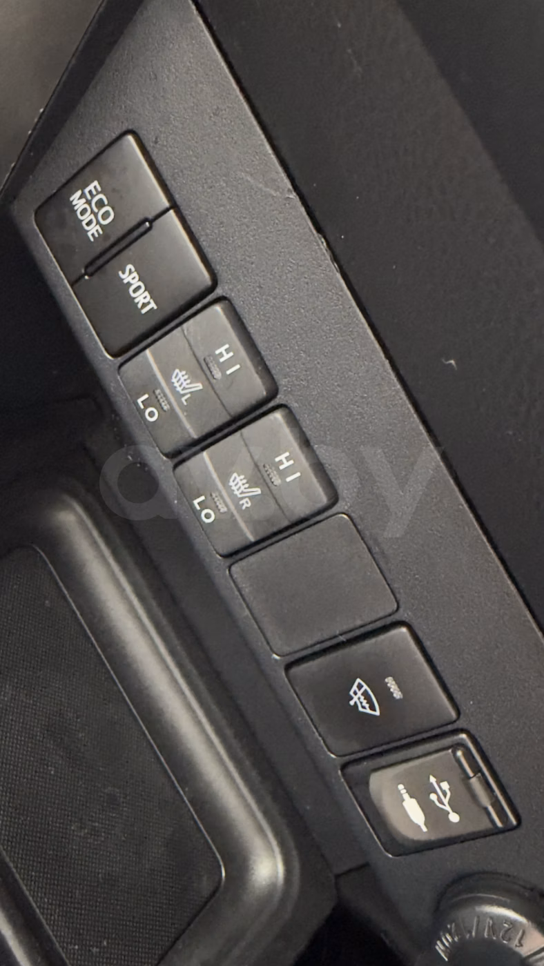 Toyota RAV4 фото 24