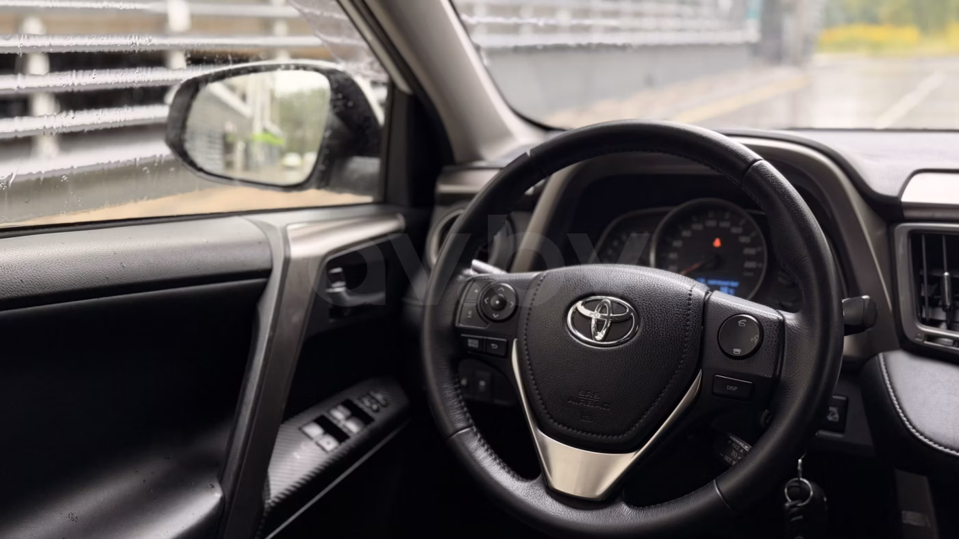 Toyota RAV4 фото 20