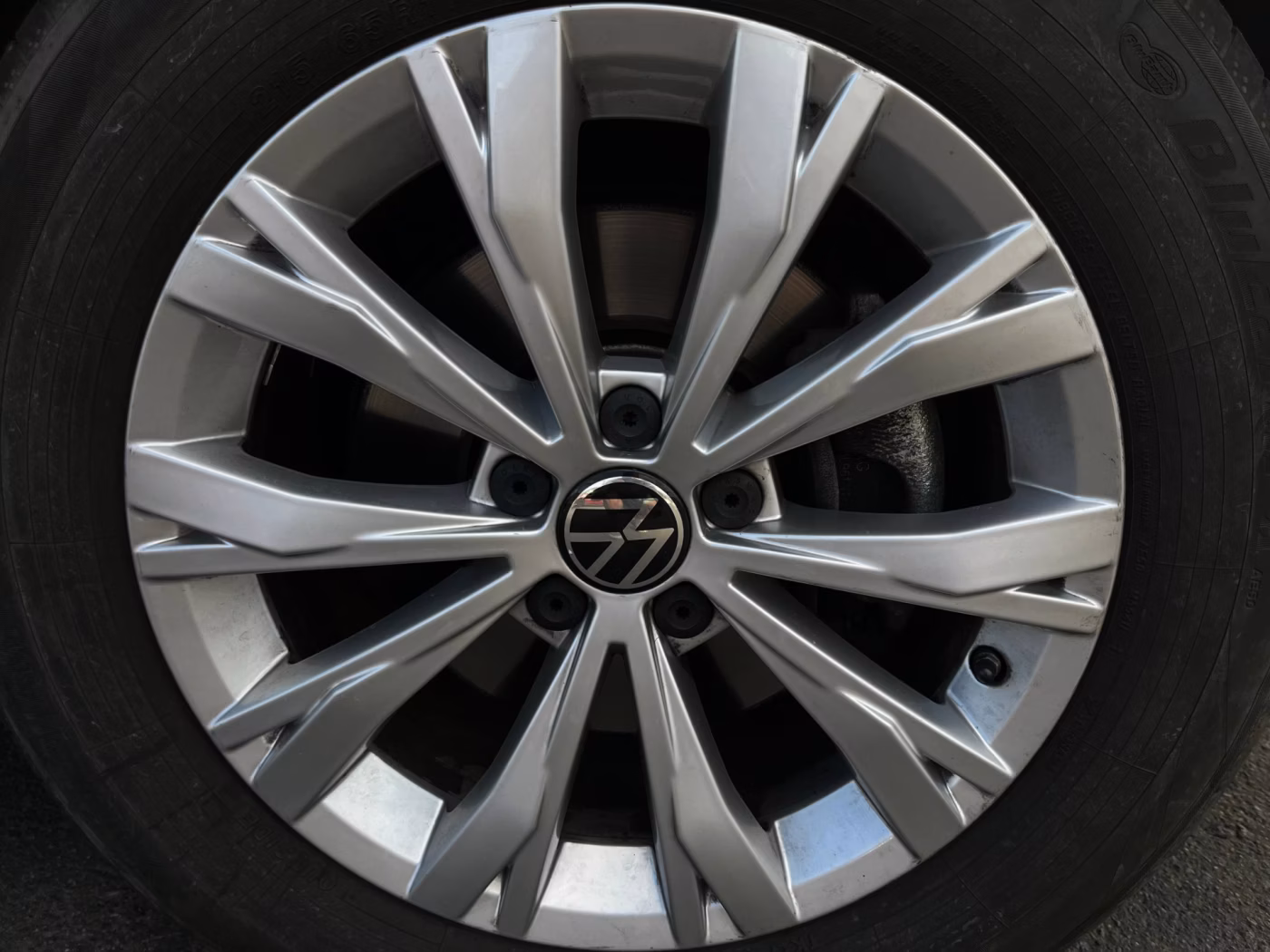 Volkswagen Tiguan фото 21