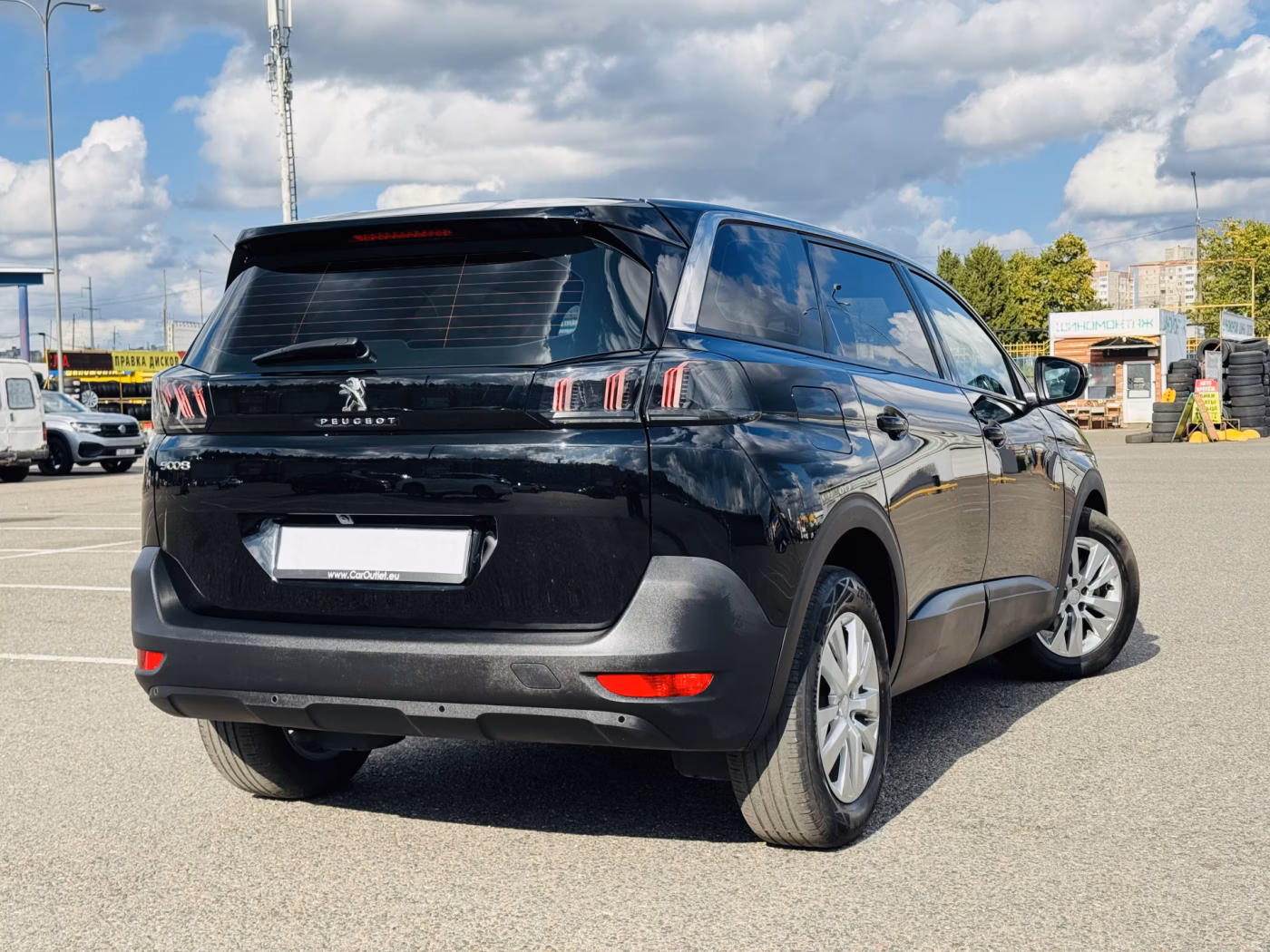 Peugeot 5008 фото 2