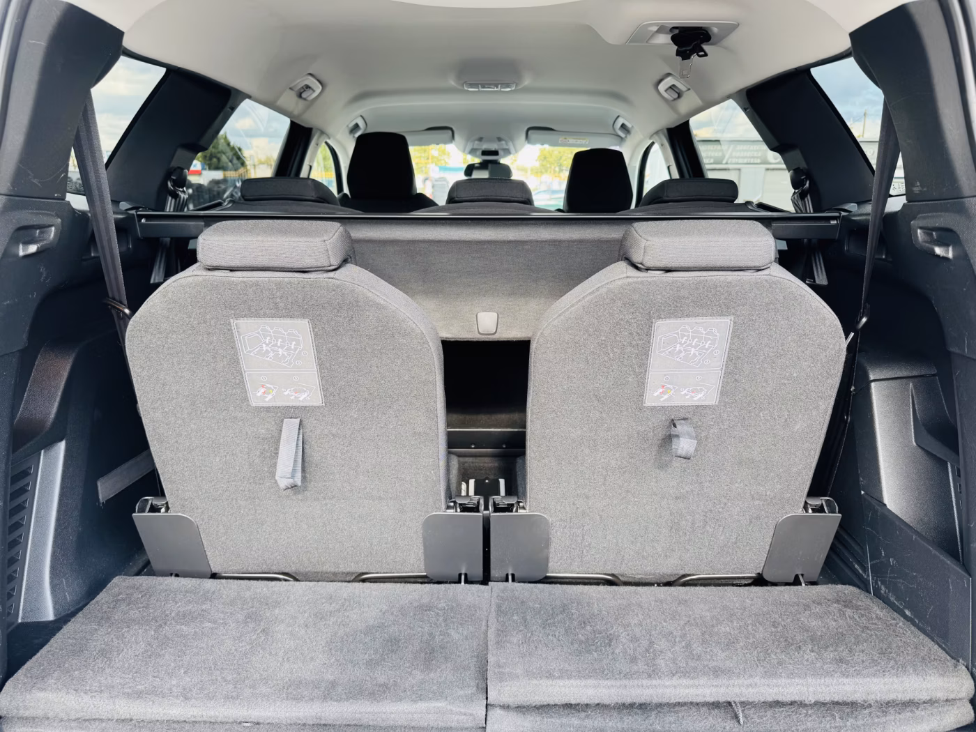 Peugeot 5008 фото 9