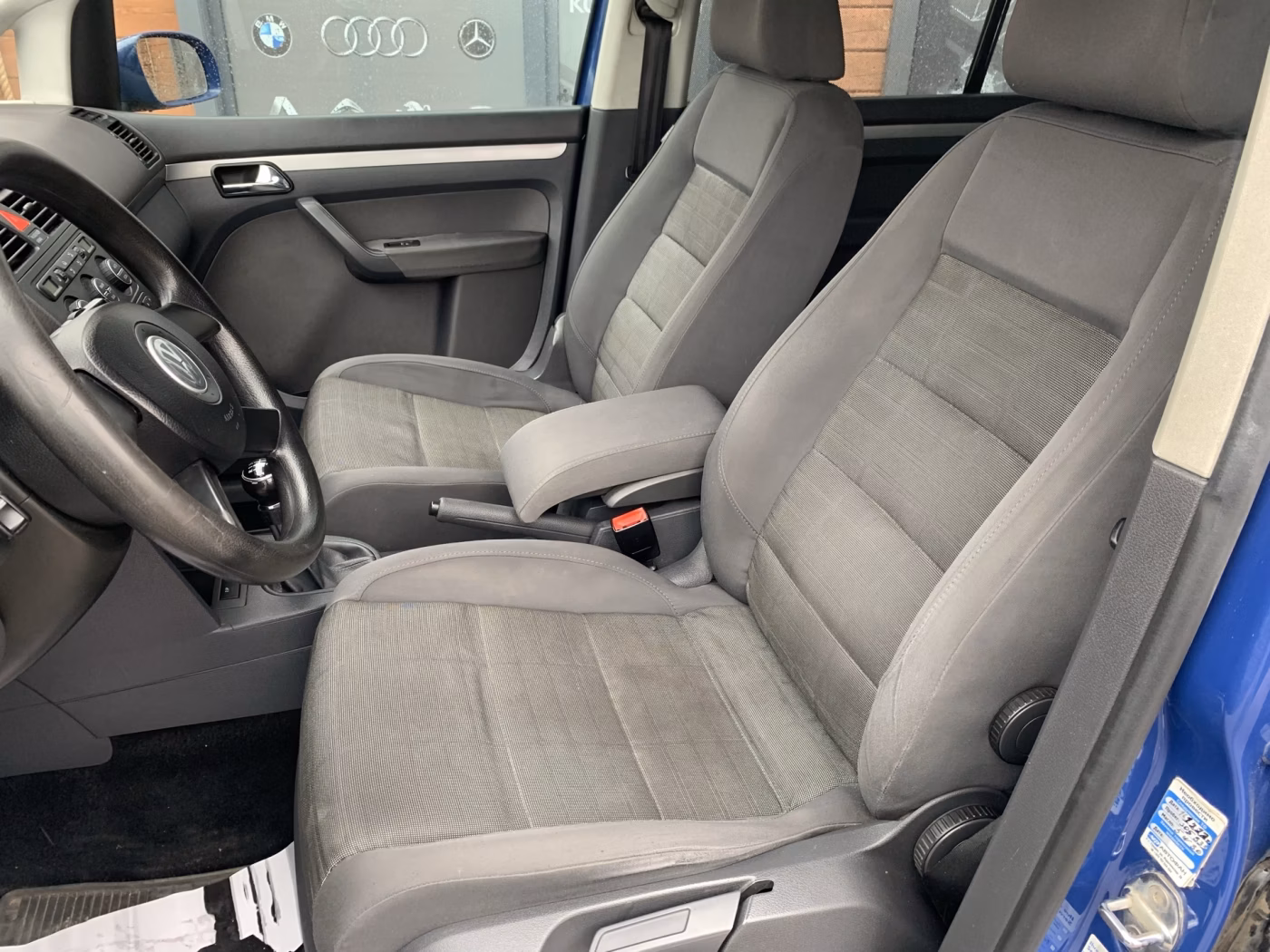 Volkswagen Touran фото 10