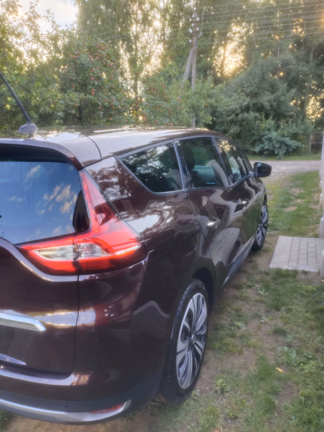 Renault Grand Scenic фото 8