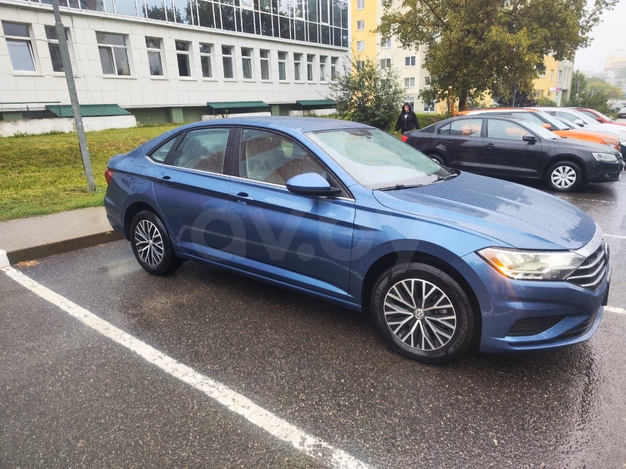 Volkswagen Jetta фото 2