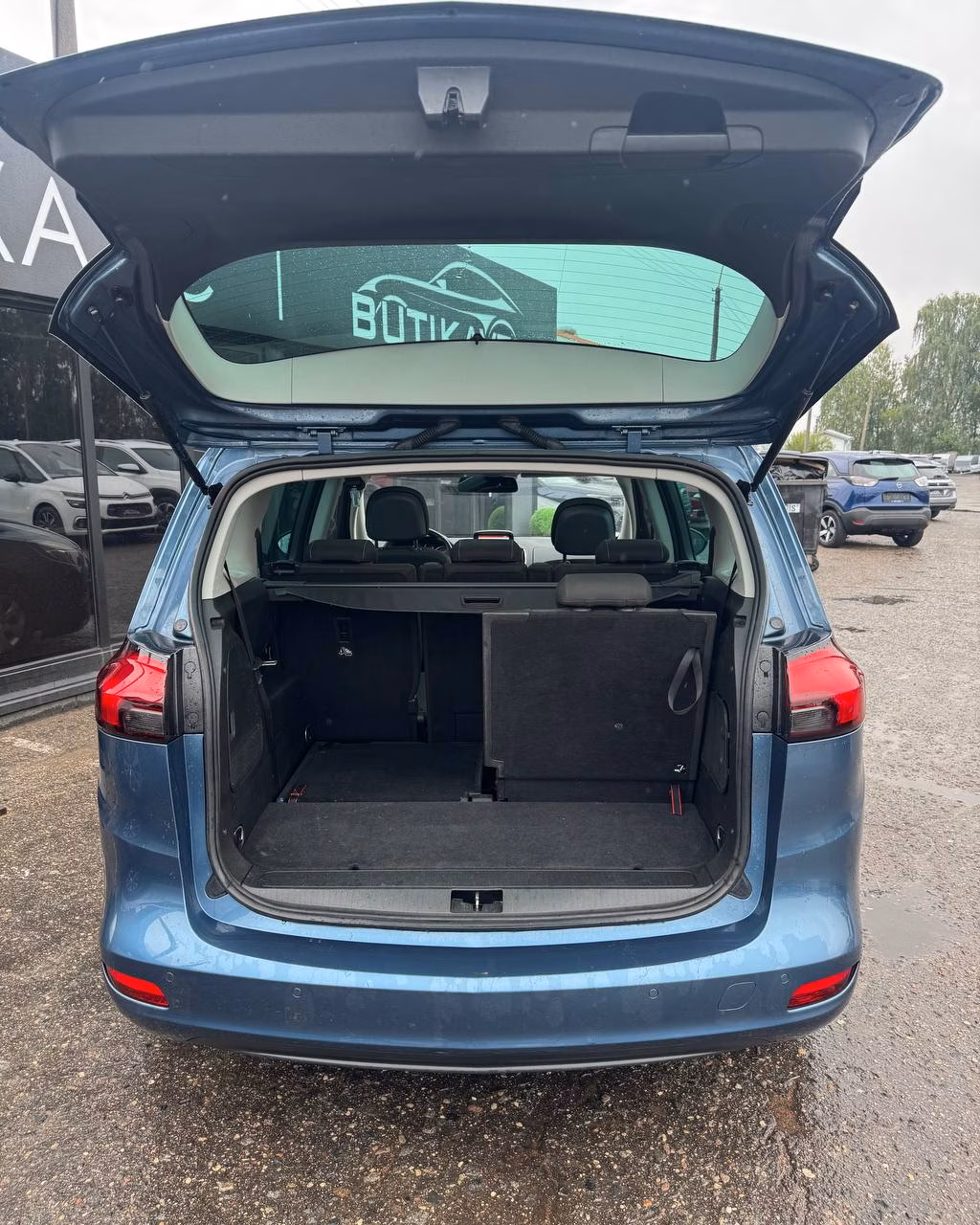Opel Zafira фото 12