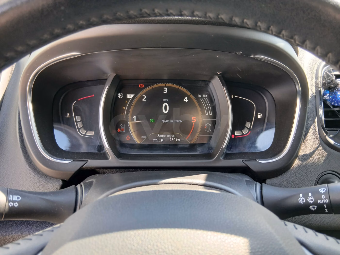 Renault Grand Scenic фото 11