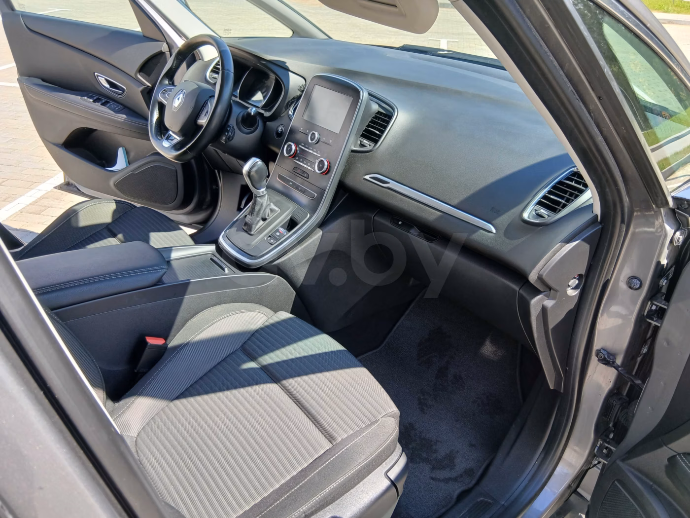 Renault Grand Scenic фото 16