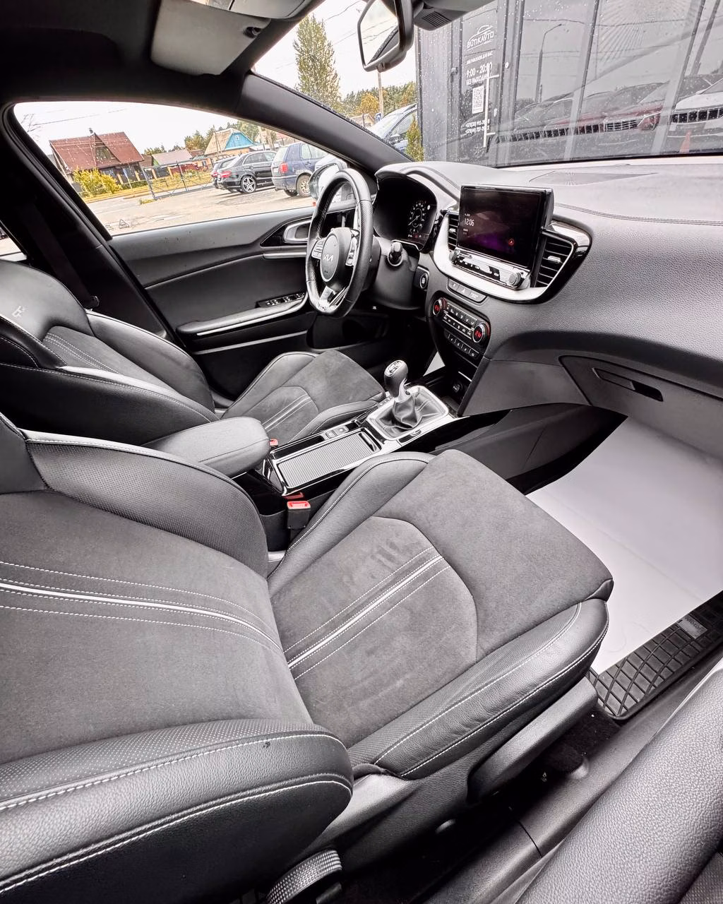 Kia ProCeed фото 13