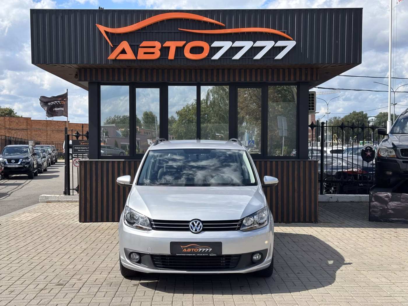 Volkswagen Touran фото 6