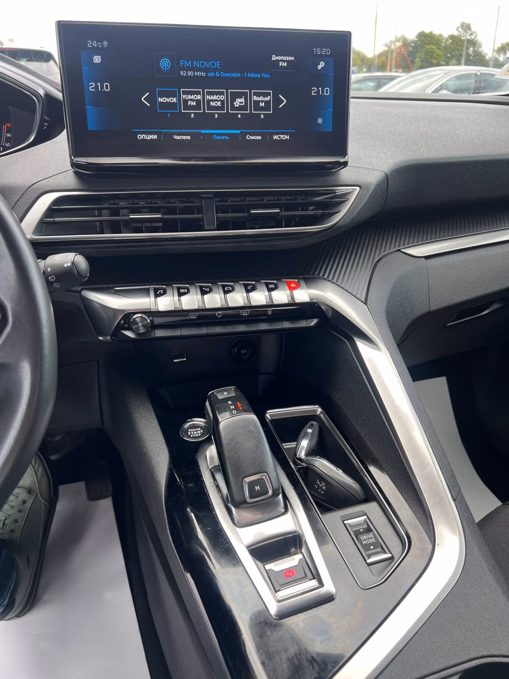 Peugeot 5008 фото 12