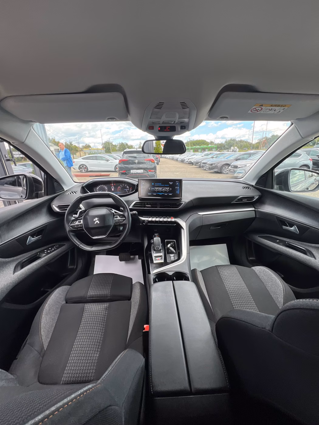 Peugeot 5008 фото 14