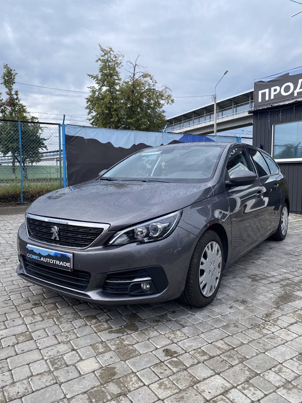 Peugeot 308 фото 3