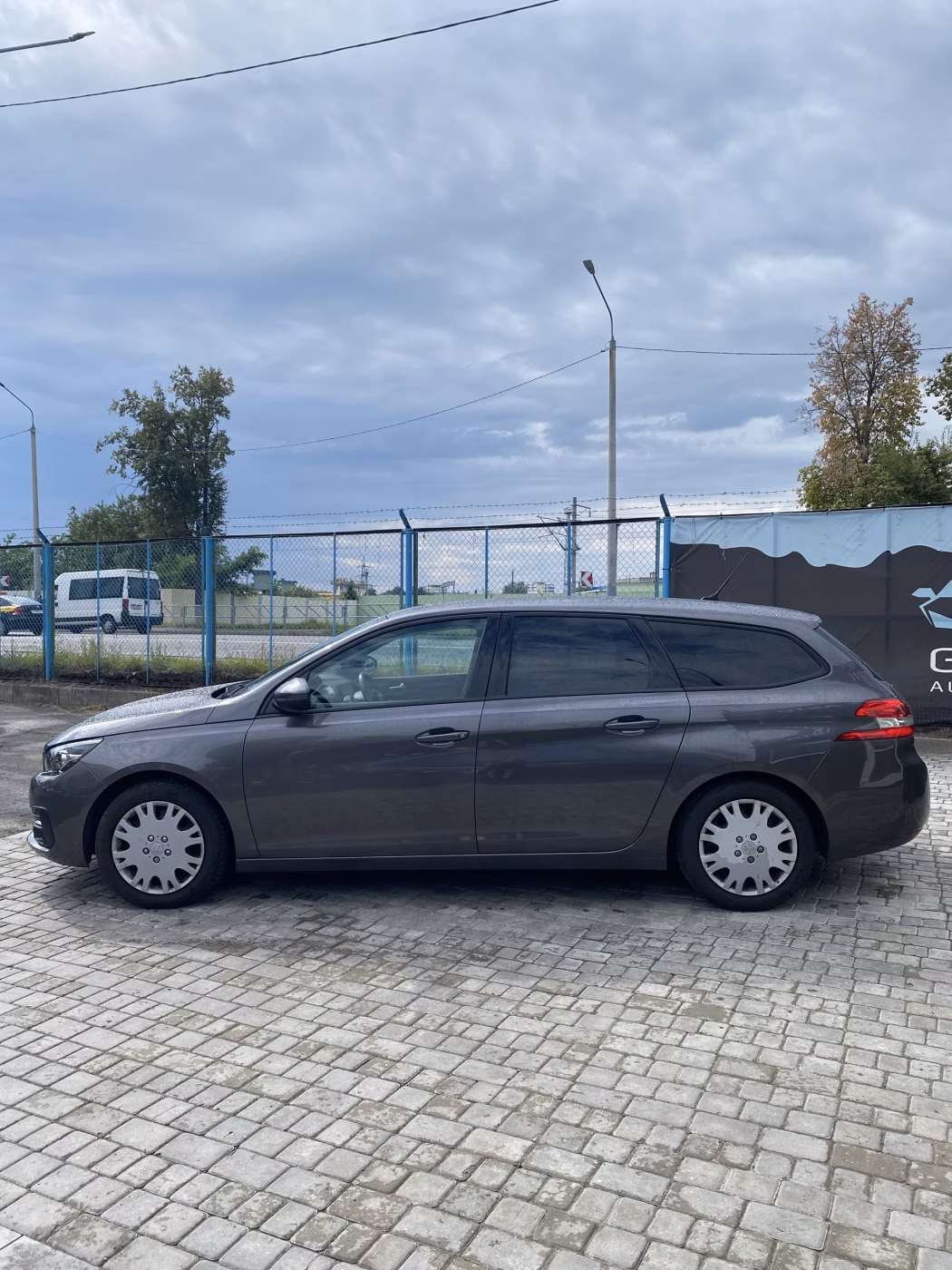 Peugeot 308 фото 4