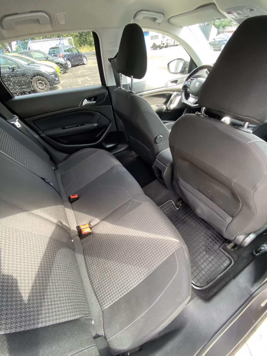 Peugeot 308 фото 15