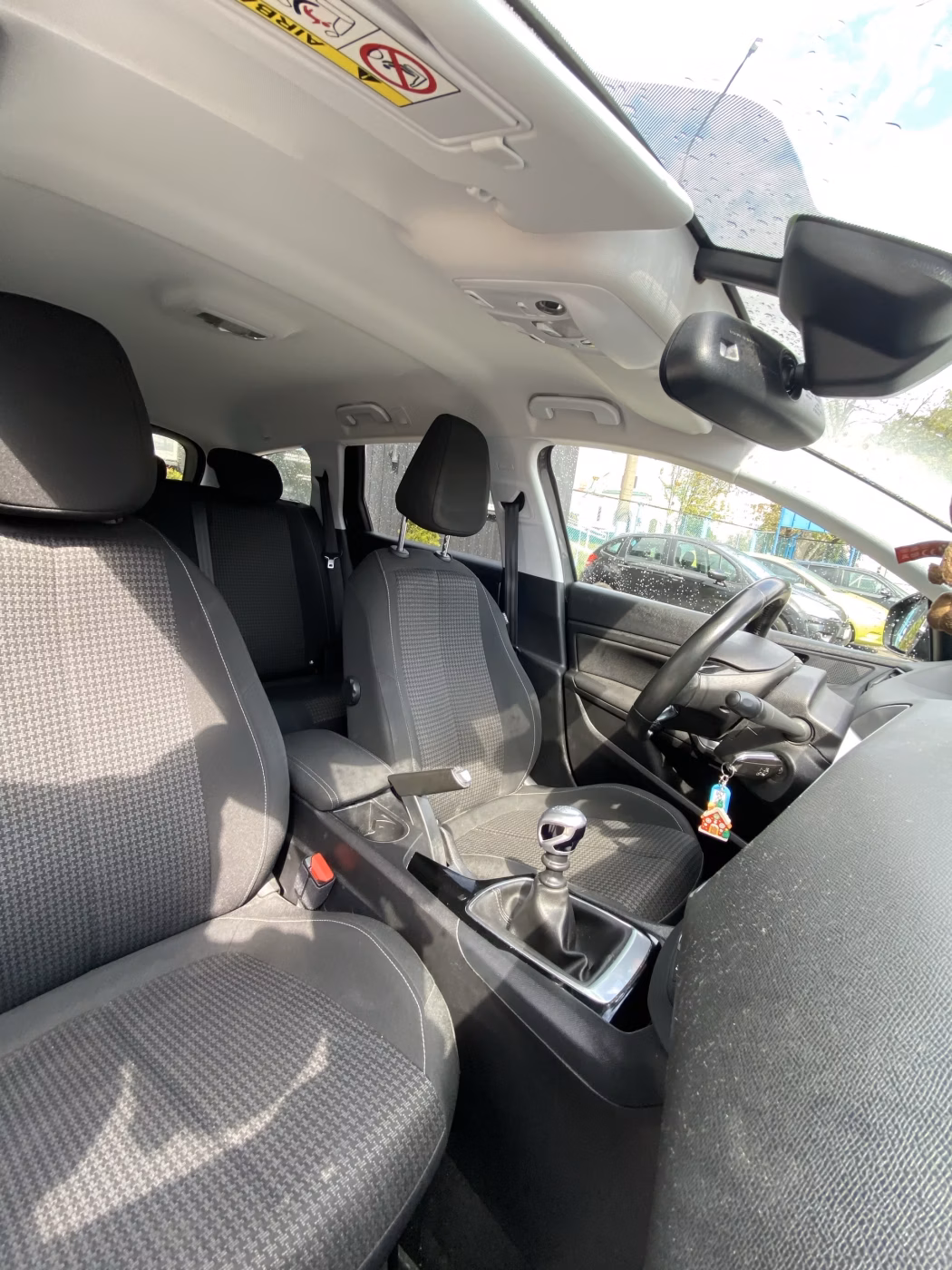 Peugeot 308 фото 14