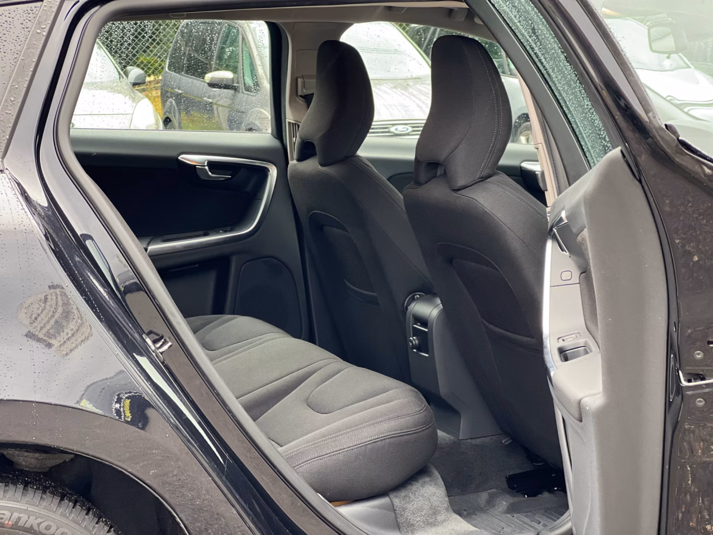 Volvo V60 фото 15