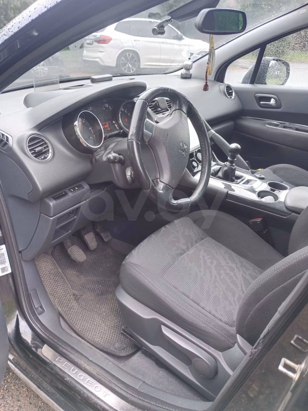 Peugeot 3008 фото 12
