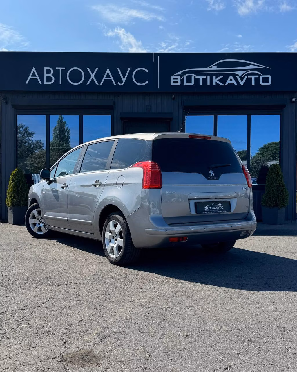 Peugeot 5008 фото 5