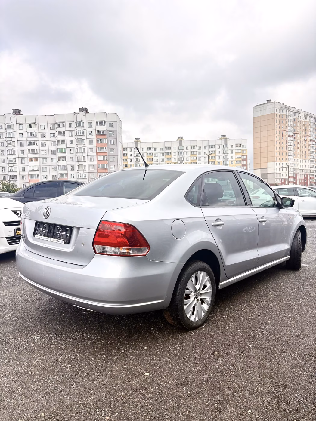 Volkswagen Polo Sedan фото 5