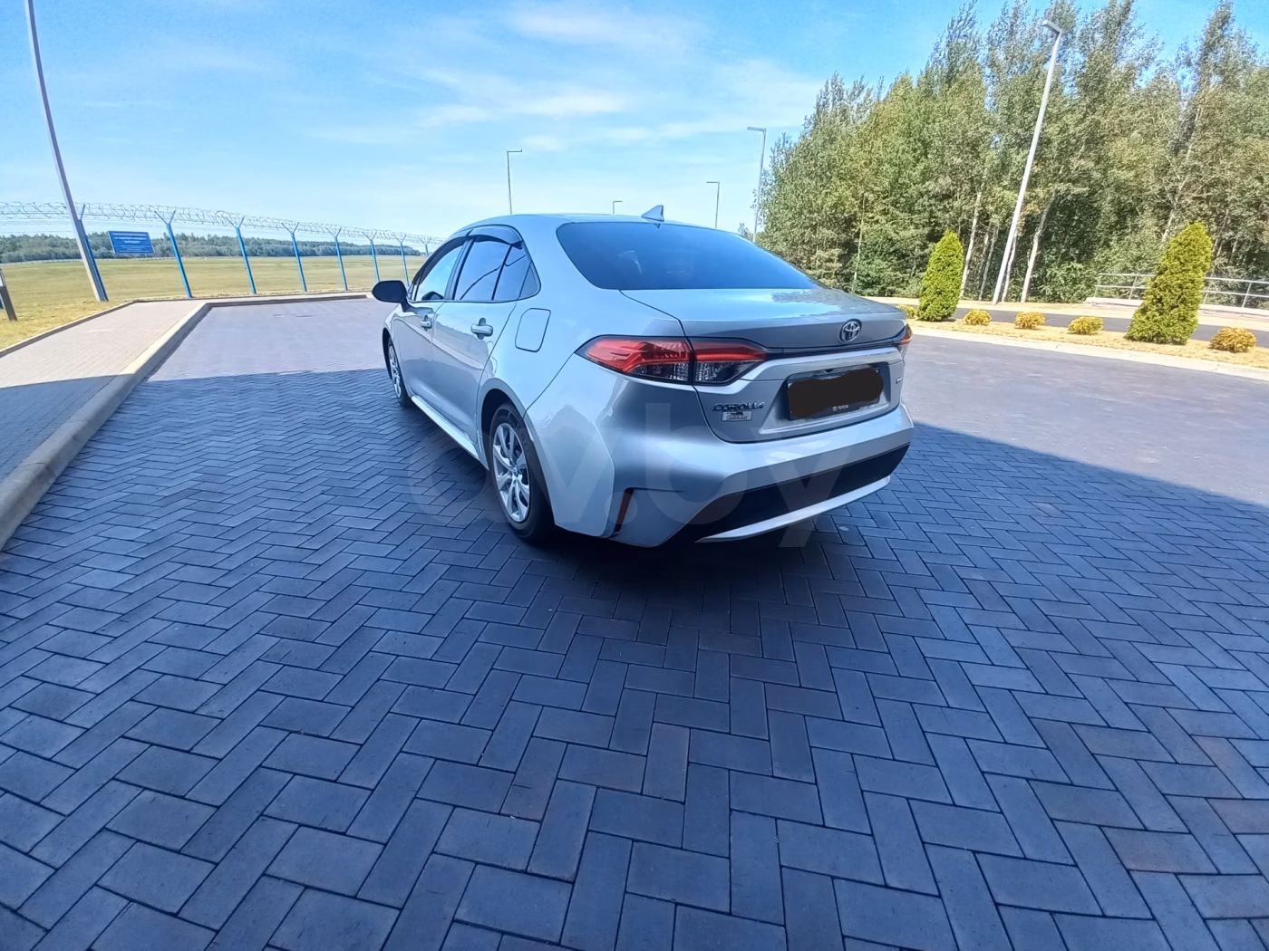 Toyota Corolla фото 3