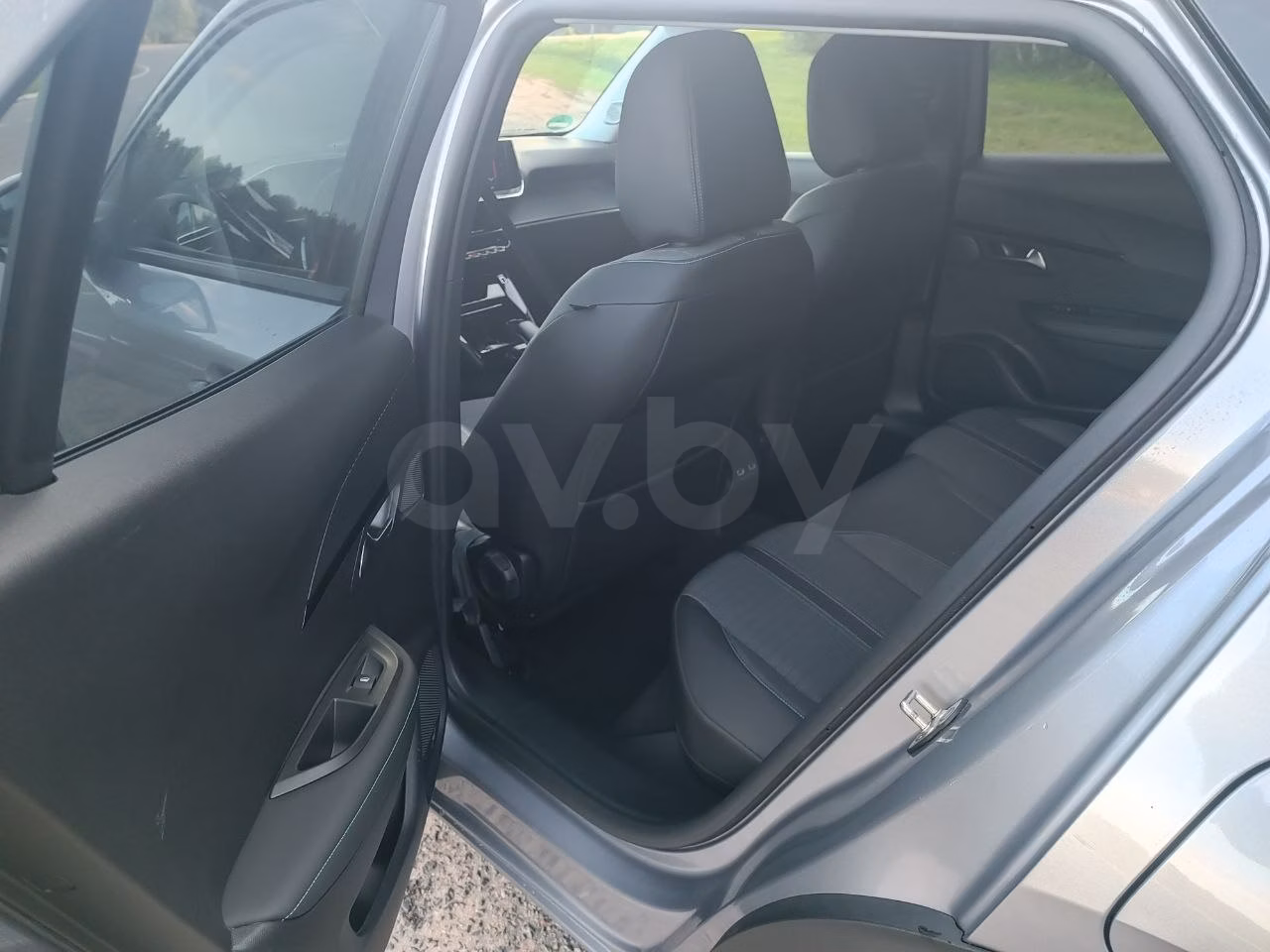 Peugeot 2008 фото 12