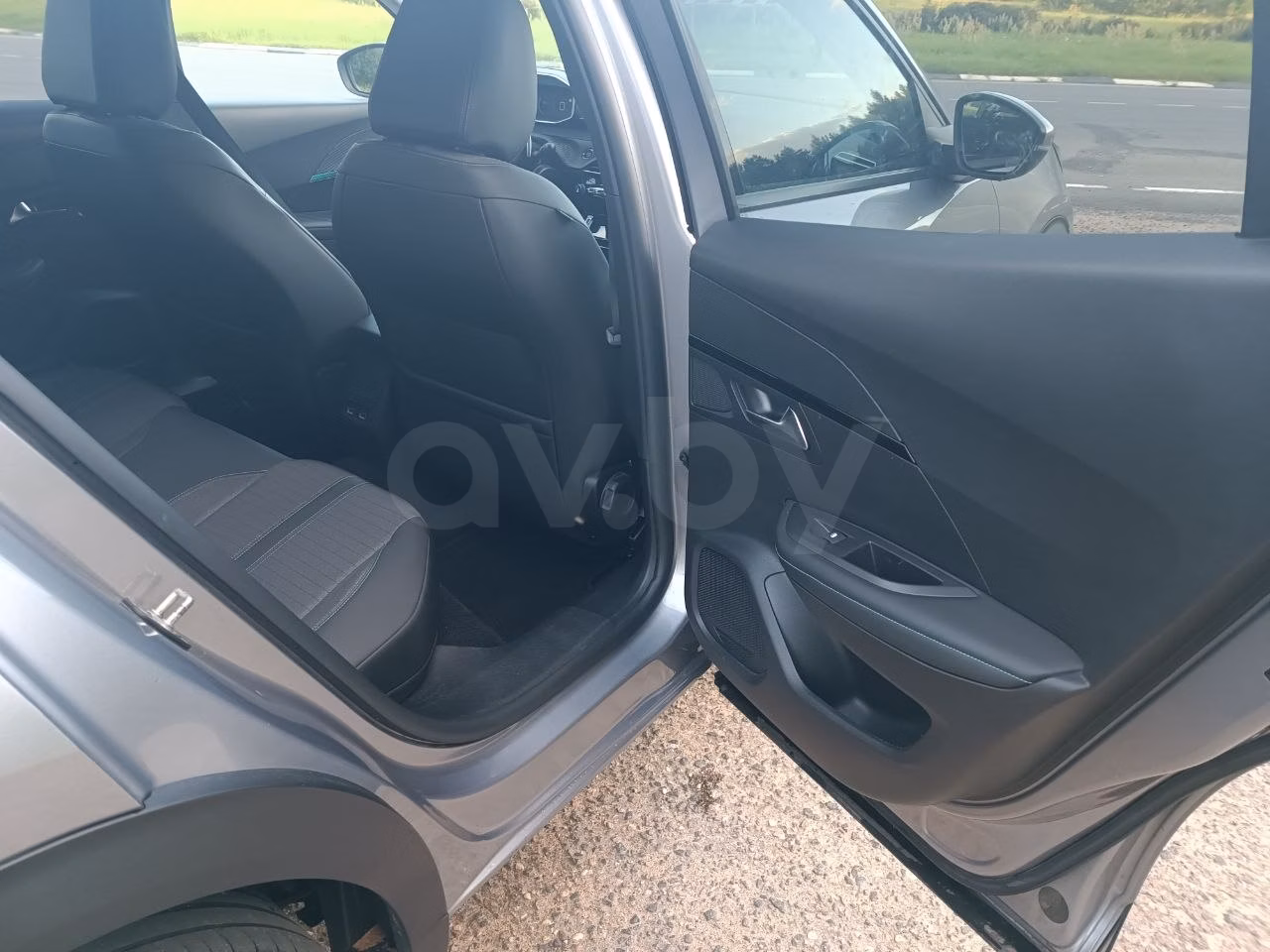 Peugeot 2008 фото 14