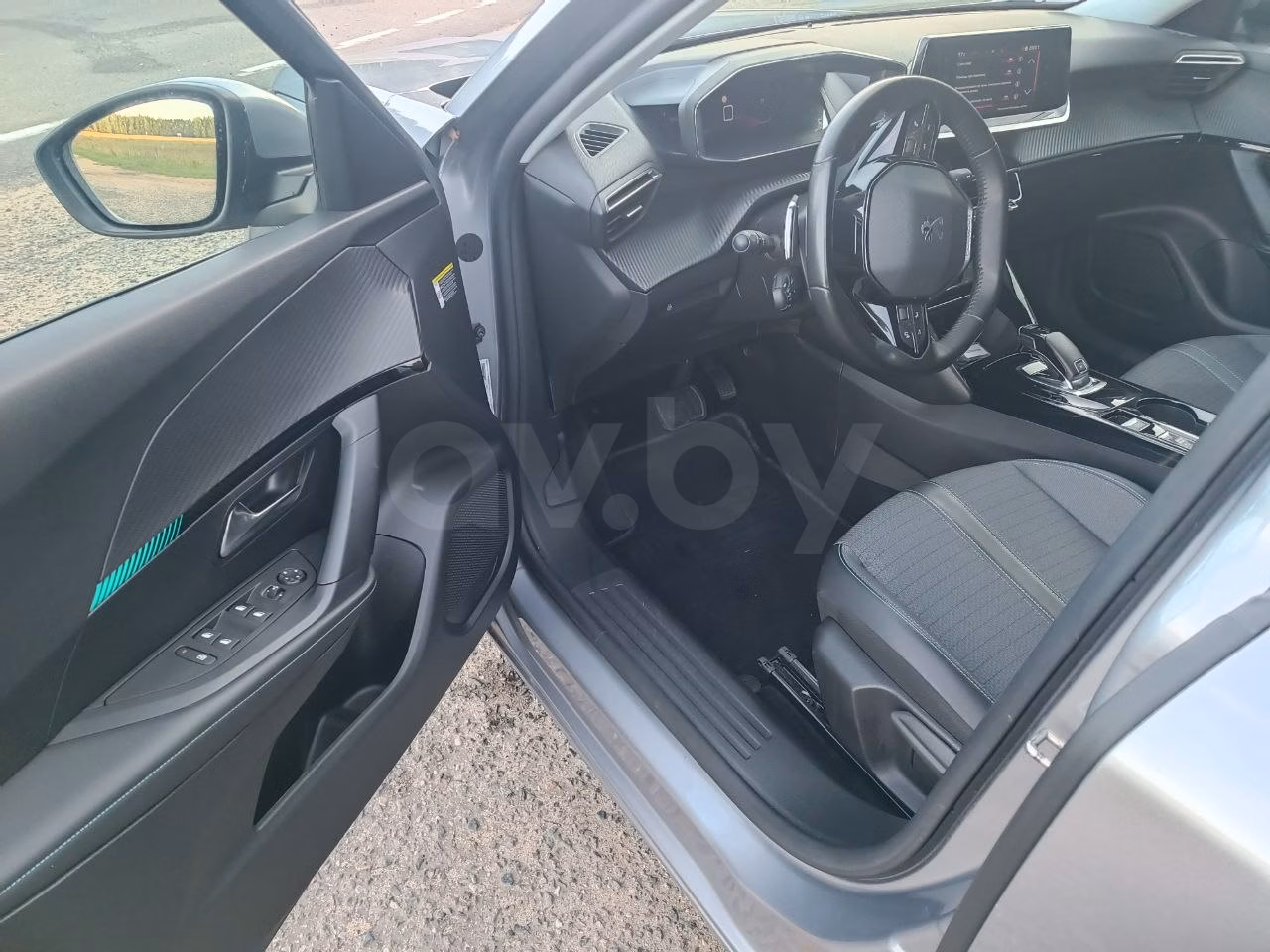 Peugeot 2008 фото 10