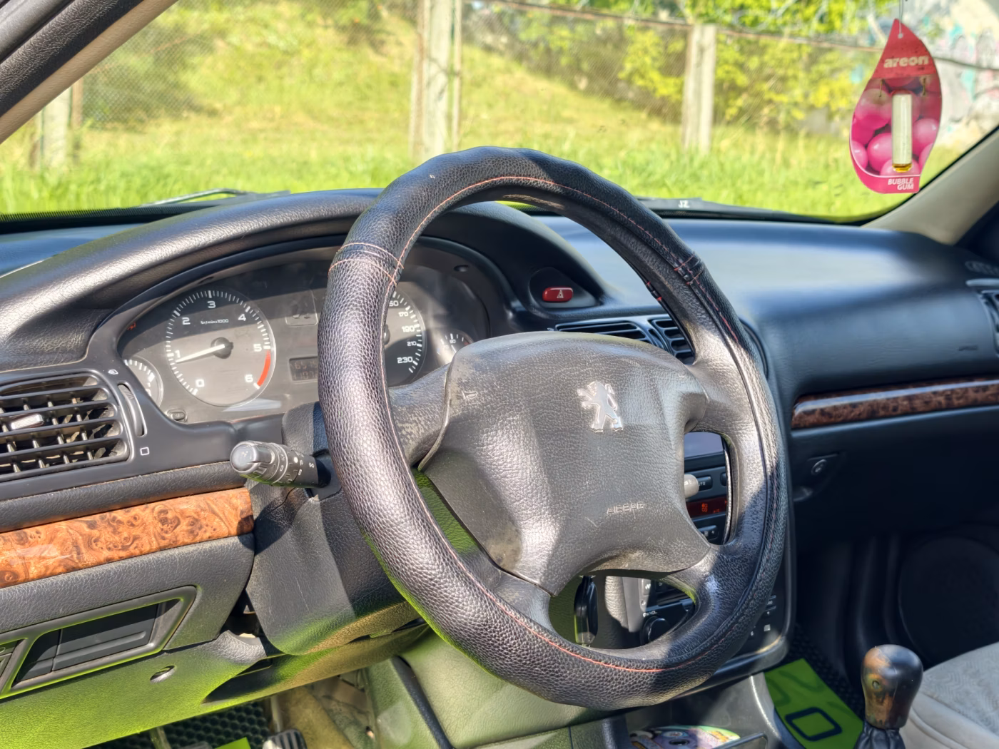 Peugeot 406 фото 9