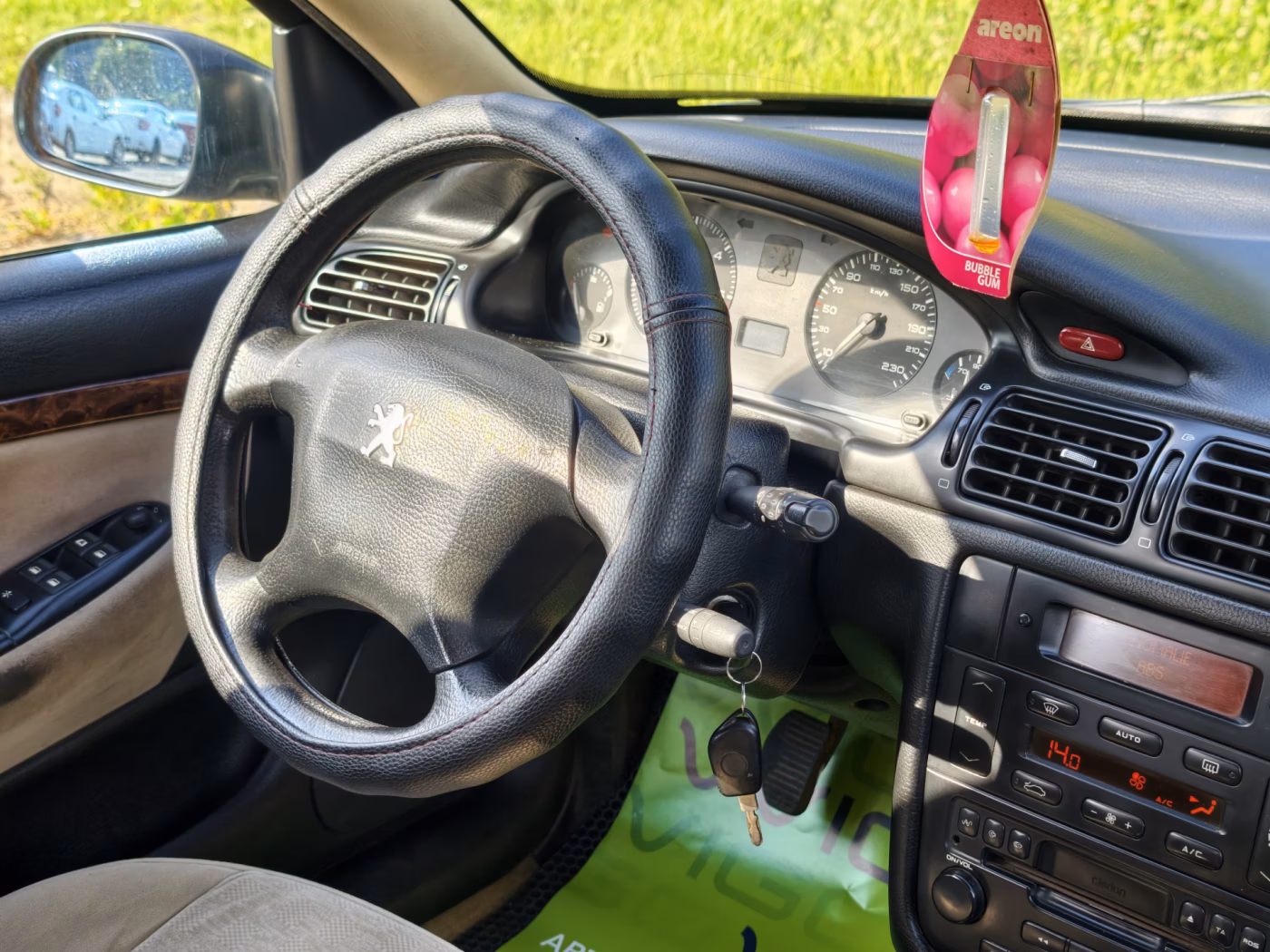 Peugeot 406 фото 14