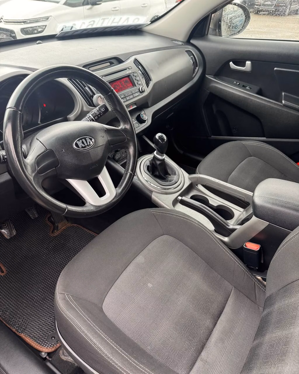 Kia Sportage фото 10
