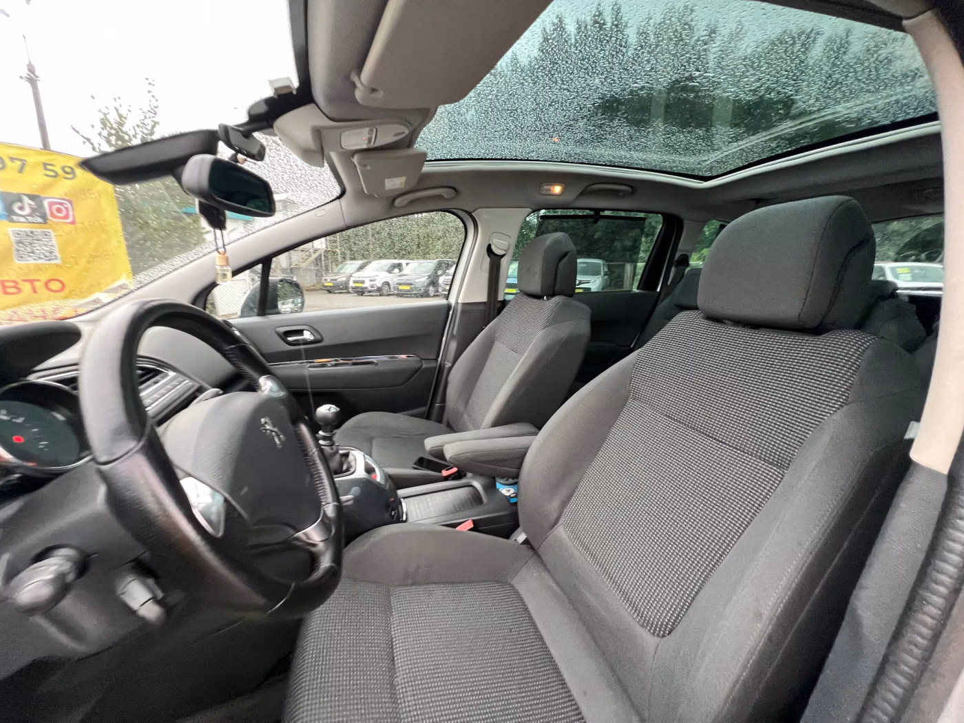 Peugeot 5008 фото 14