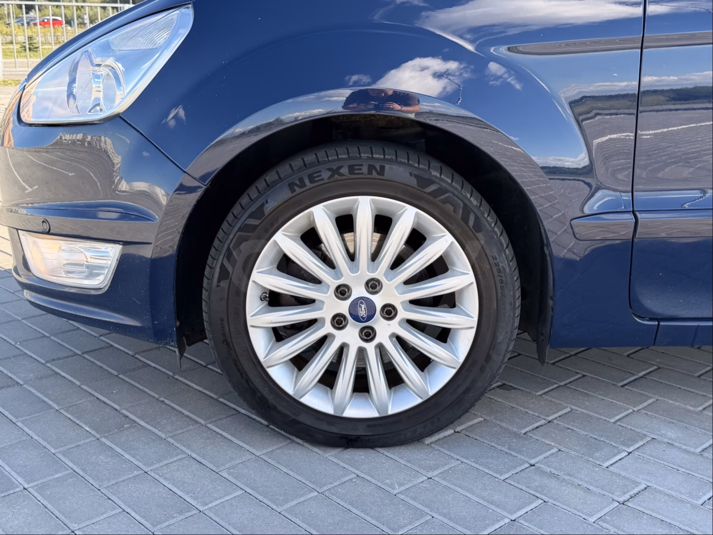 Ford Galaxy фото 6