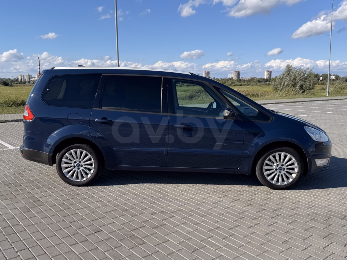 Ford Galaxy фото 5