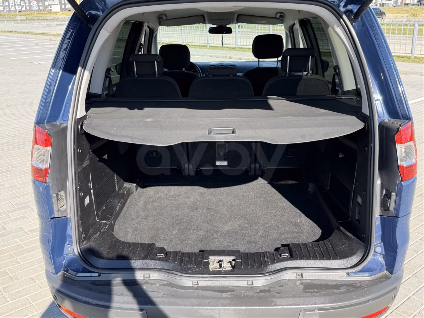 Ford Galaxy фото 10
