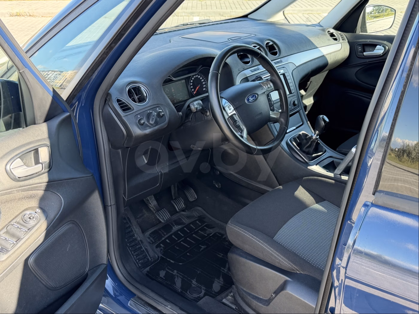 Ford Galaxy фото 11