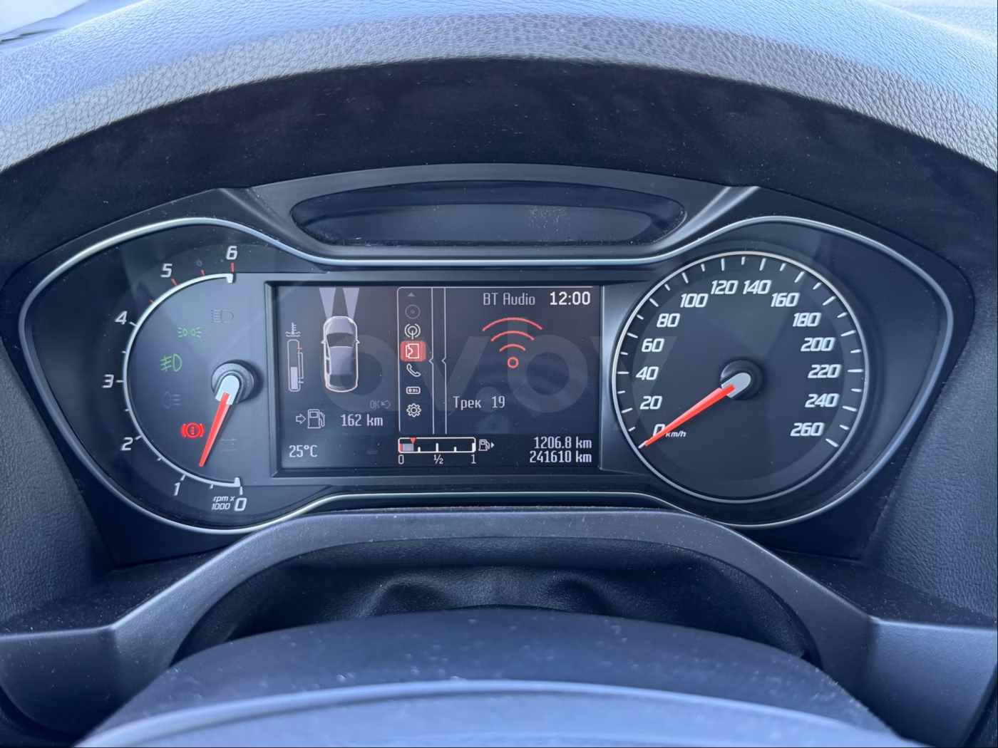 Ford Galaxy фото 17