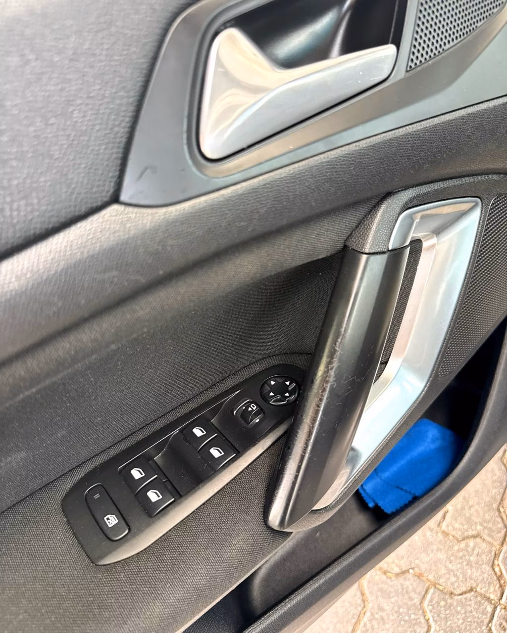 Peugeot 308 фото 9
