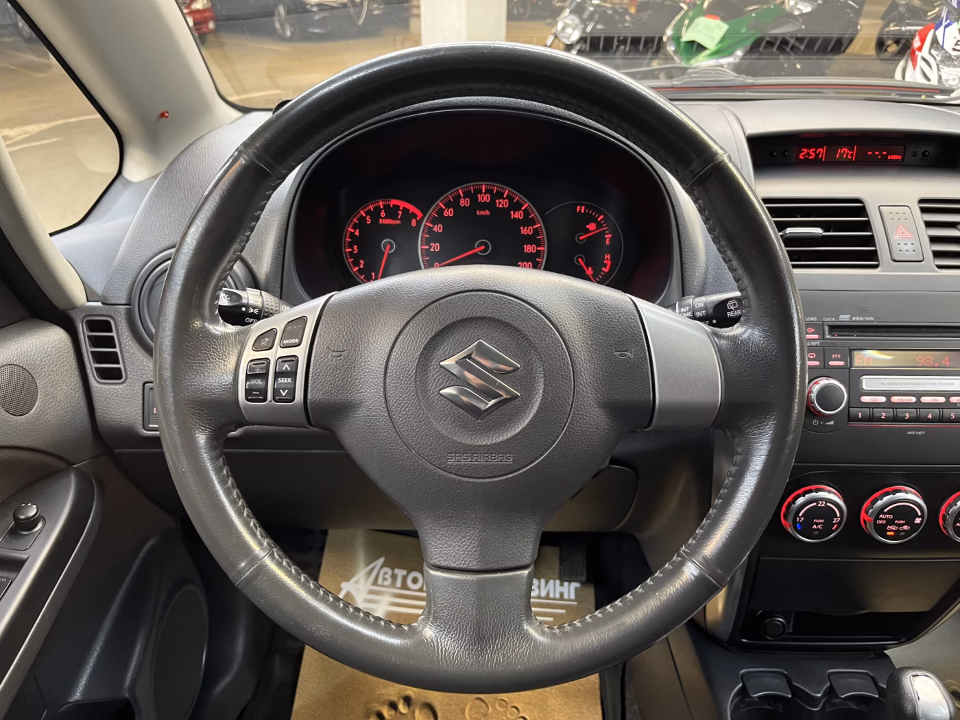 Suzuki SX4 фото 16