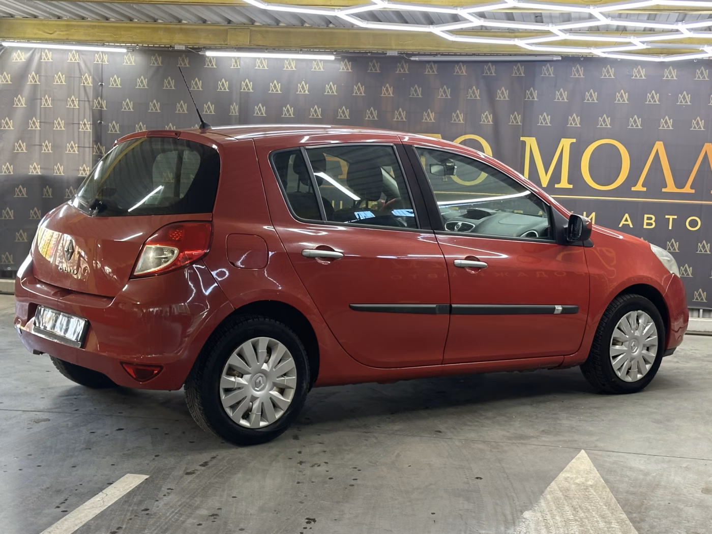 Renault Clio фото 9