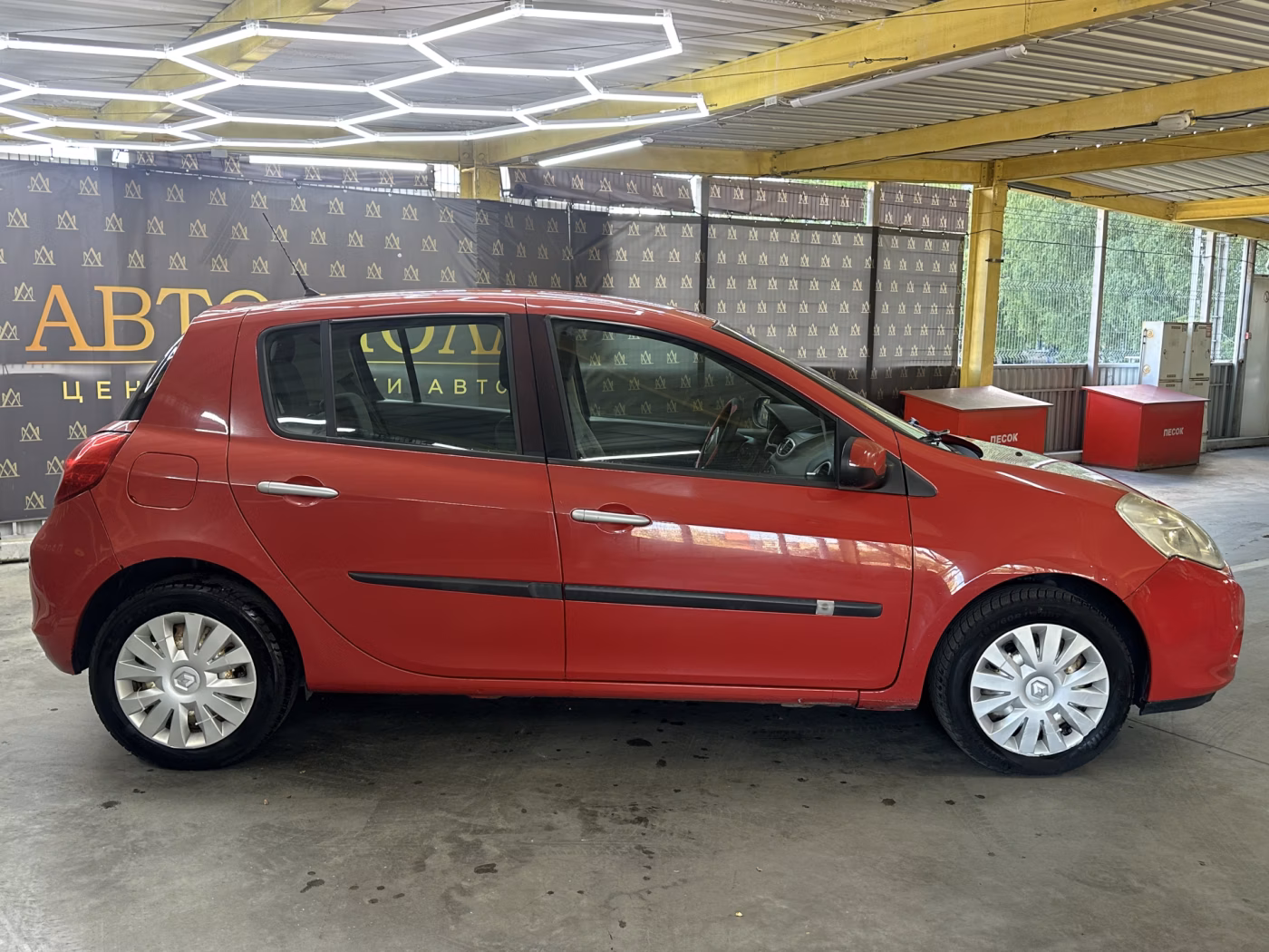 Renault Clio фото 6